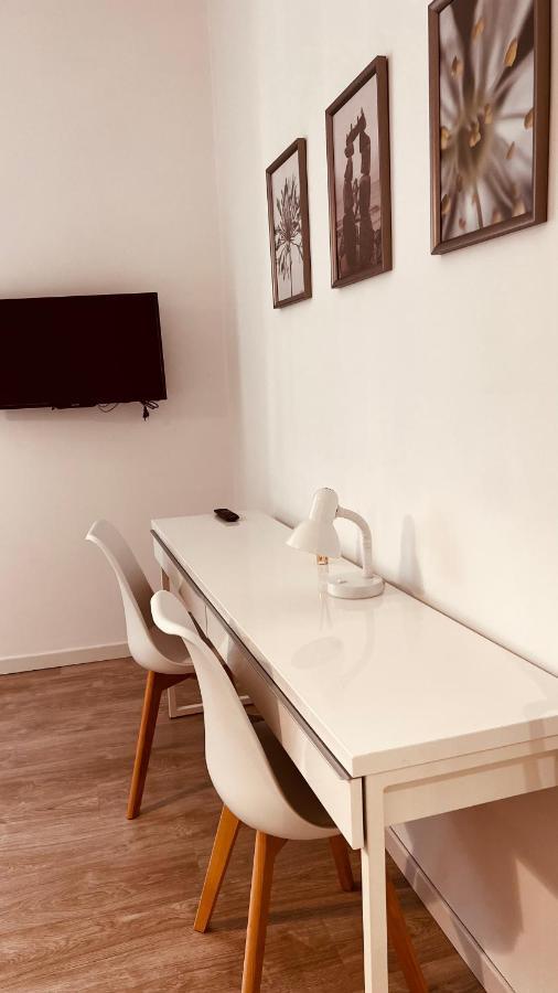 White House Lounge Supreme Apartment Udine Extérieur photo