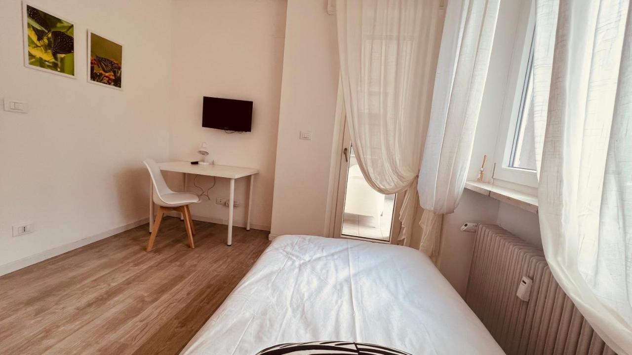 White House Lounge Supreme Apartment Udine Extérieur photo