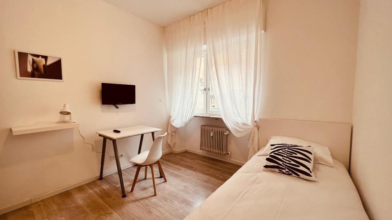 White House Lounge Supreme Apartment Udine Extérieur photo